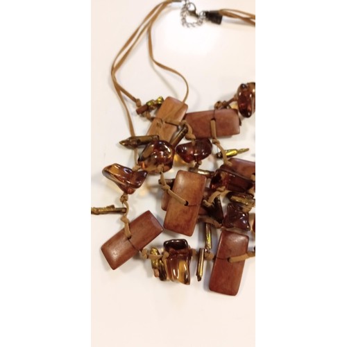 80 - Wood, leather & resin costume necklace