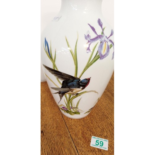 59 - 2x Franklin Porcelain bird vases