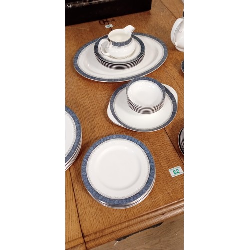 62 - Royal Doulton Sherbrooke 6-piece dinner set