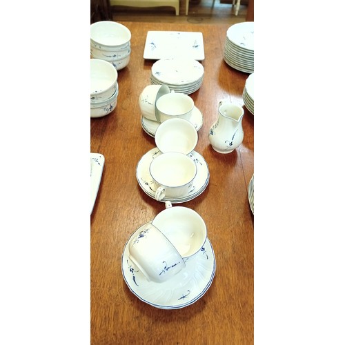 251 - Villeroy & Boch 6-piece dinner set