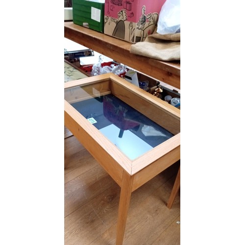 273 - Oak display table