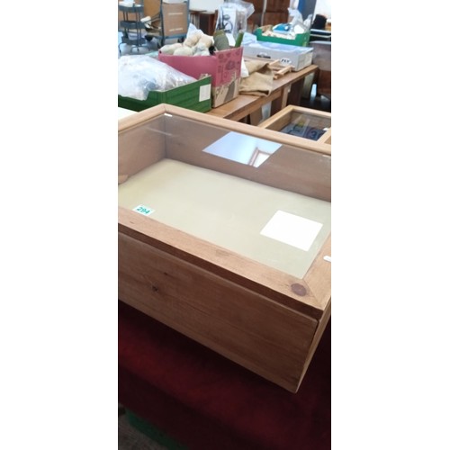 294 - Tabletop display cabinet for jewellery etc. ideal for a dealer