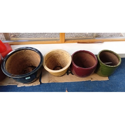 302 - 4x external plant pots