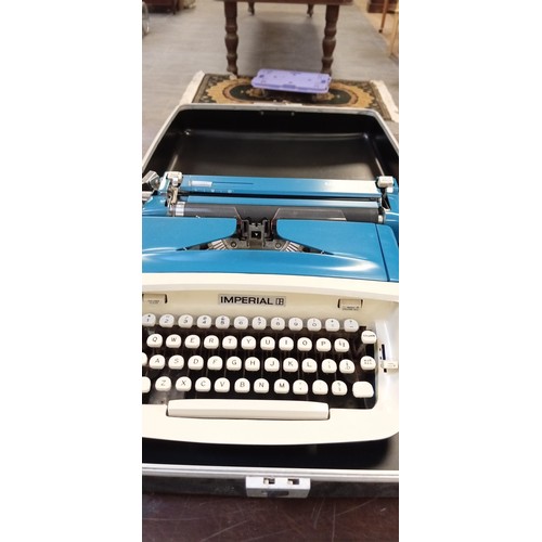 311 - Vintage Imperial typewriter & picnic set