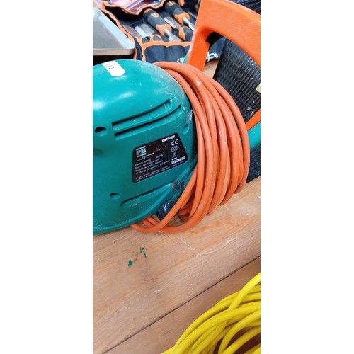 205 - Power base electric hedge trimmers