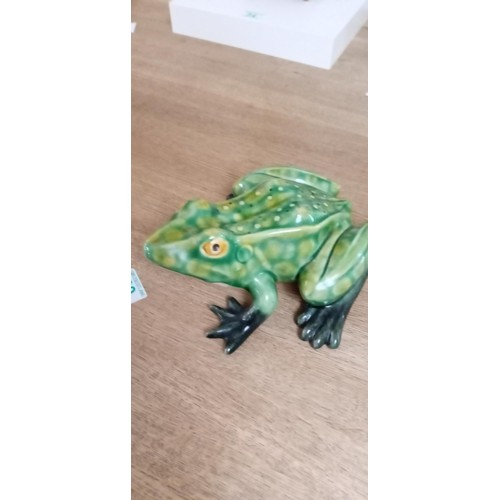 39 - Large ceramic frog