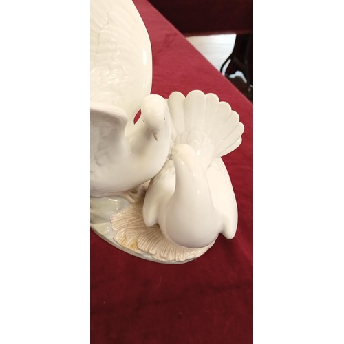 94A - Rare Lladro Dove figurines Love Nest 6291 & Kissing Doves 1169