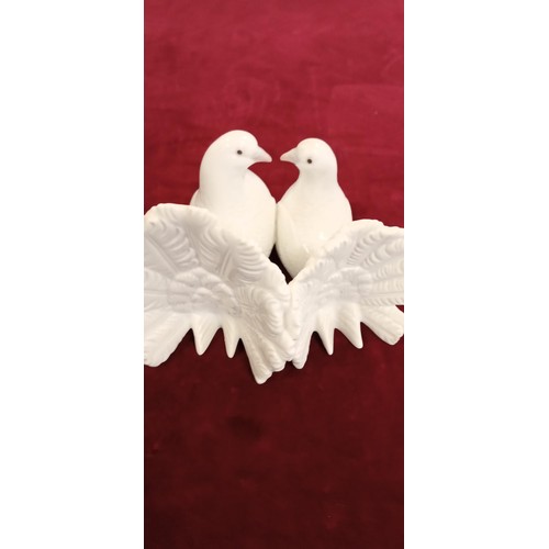 94A - Rare Lladro Dove figurines Love Nest 6291 & Kissing Doves 1169