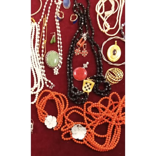 114 - Great selection of fashion/ costume jewellery inc. coral necklace, bracelet etc.