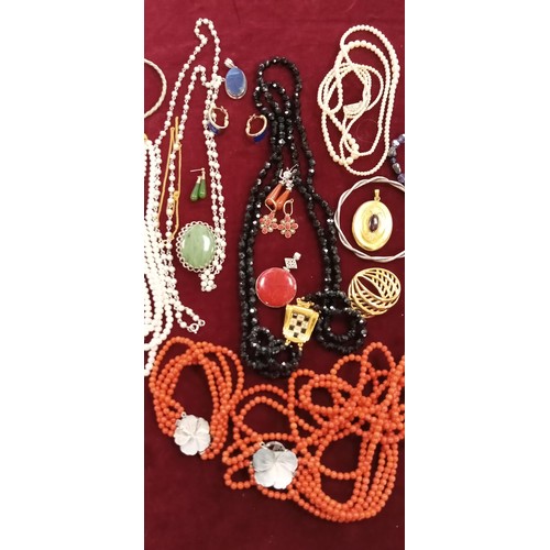 114 - Great selection of fashion/ costume jewellery inc. coral necklace, bracelet etc.