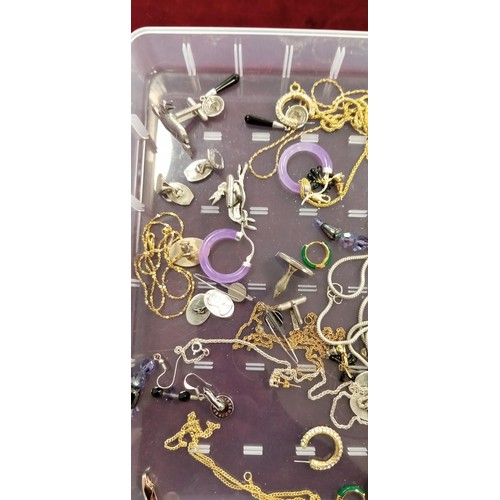 114 - Great selection of fashion/ costume jewellery inc. coral necklace, bracelet etc.