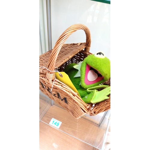 149 - Small F&M lidded basket with original Kermit The Frog toy