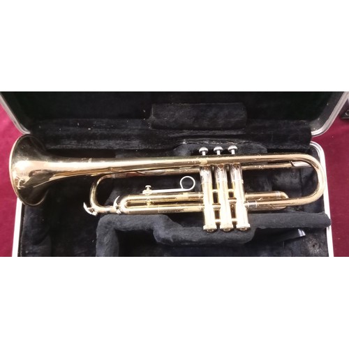 221 - Bach Mercedes 2 gold vintage trumpet in case