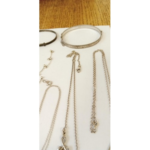 30 - Selection of silver jewellery inc. bangles, necklaces and earrings