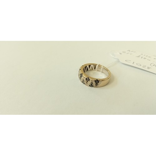 36 - Fully hallmarked 18ct gold & gem set ring, 1 stone missing 5.8g approx. size K 1/2 approx.