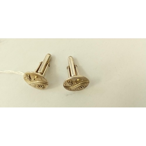 75 - Ola Gorie sterling silver cufflinks