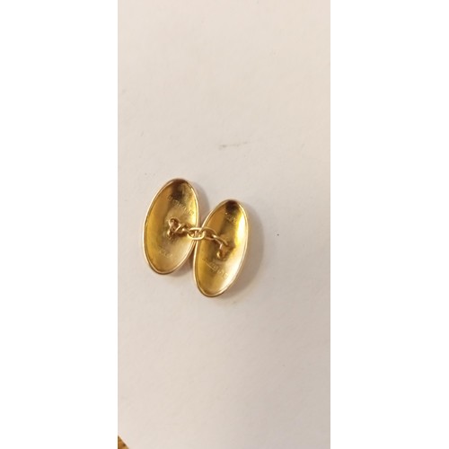 84 - Pair of 9ct fully hallmarked gold cufflinks 1.92g approx.