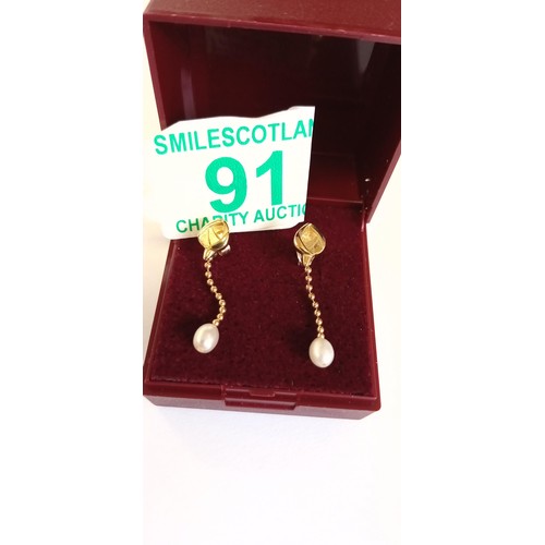 91 - Ola Gorie bespoke 9ct gold and pearl pair of earrings