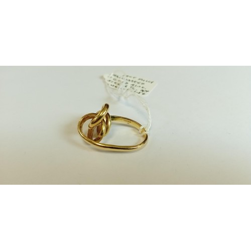 109 - 18ct fully hallmarked gold ring size L 1/2 approx. 12.5g approx.