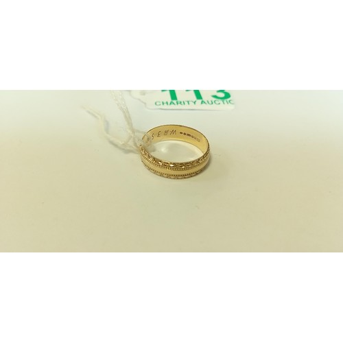 113 - 9ct fully hallmarked gold ring size M approx. 2.2g approx.