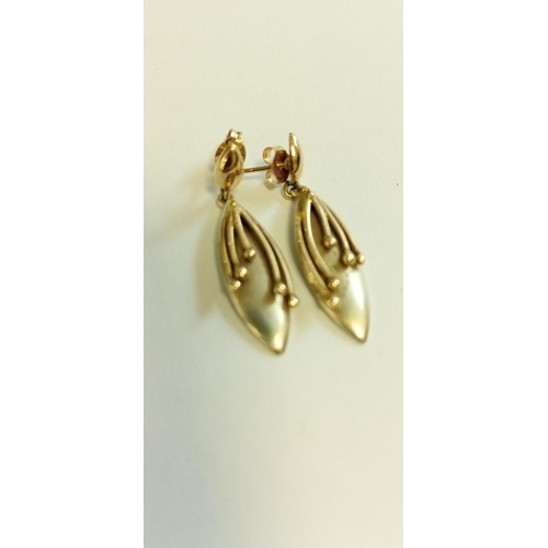 136 - Ola Gorie bespoke 9ct gold pair of earrings 4.6g approx.