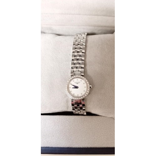 171 - Longines Dolce Vita 20mm ladies watch L5.174.0 scratches on rear, see photos