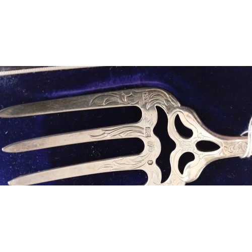 172 - Sterling silver fish serving set in original box.  Sheffield 1849 maker either Aaron Hadfield or Ash... 