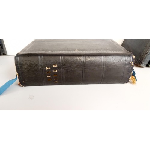 186 - Holy Bible Printed by Oxford University Press, 1849.  Handwritten prayer on inside page.  Bound in b... 