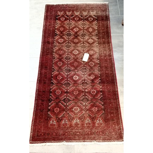 260 - Vintage rug believed hand woven 196 x 98cm approx.