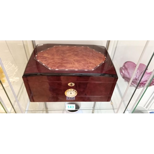 286 - Humidor with key