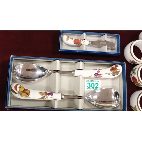 302 - Evesham Royal Worcester tableware napkin holders, jug spoons etc