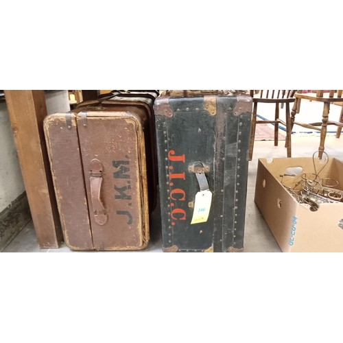 346 - 2 Vintage travel cases