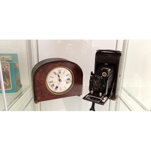 120 - Vintage plutar extra rapid camera plus mantle piece clock