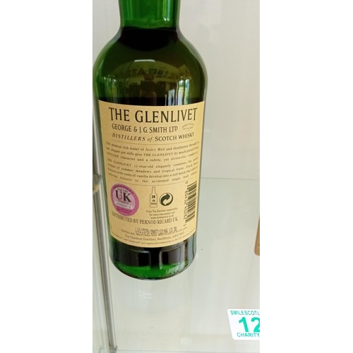 121 - The Glenlivet 12 year old malt whisky 70cl 40% vol