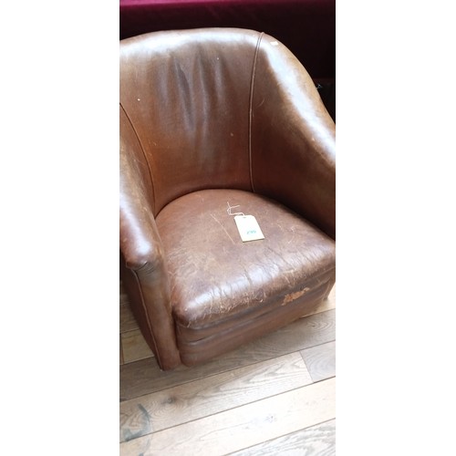 290 - Vintage leather club chair