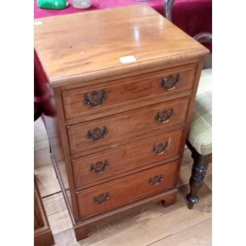 292 - Regency style small 4 drawer chest of drawers