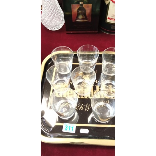 311 - Glenfiddich tray with 8 Glenfiddich glasses