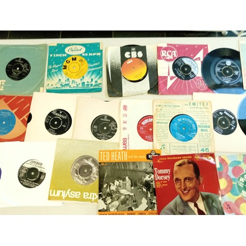 3 - Large selection of 45 RPM records of mainly jazz music etc.