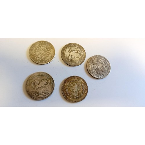 32 - 5 Vintage coins