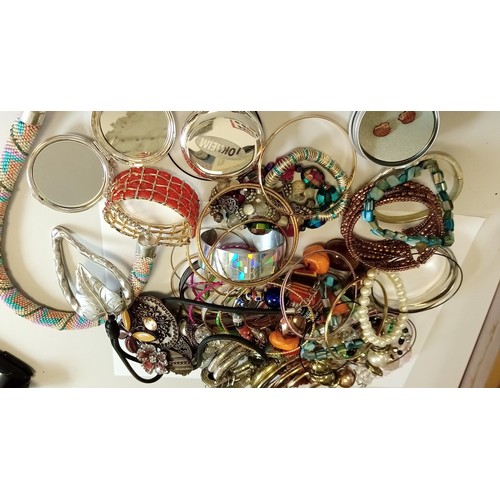 35 - Large selection of mainly fashion bangles & bracelets