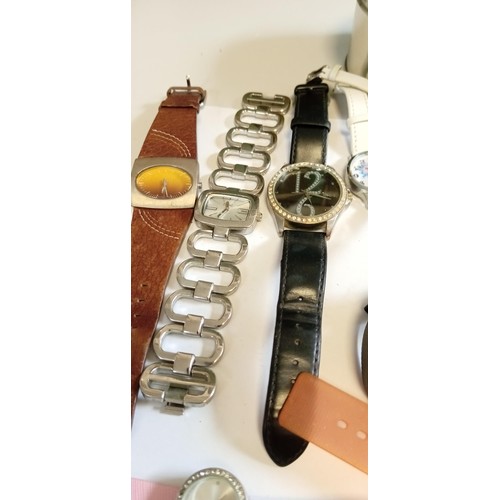 36 - Selection of vintage watches