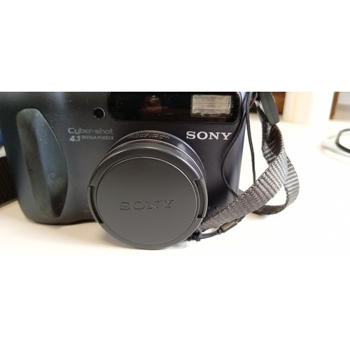 85 - Sony Cybershot 4.1 camera