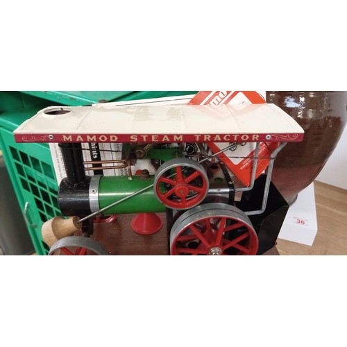 40 - Mamod steam tractor with original instructions and presentation box