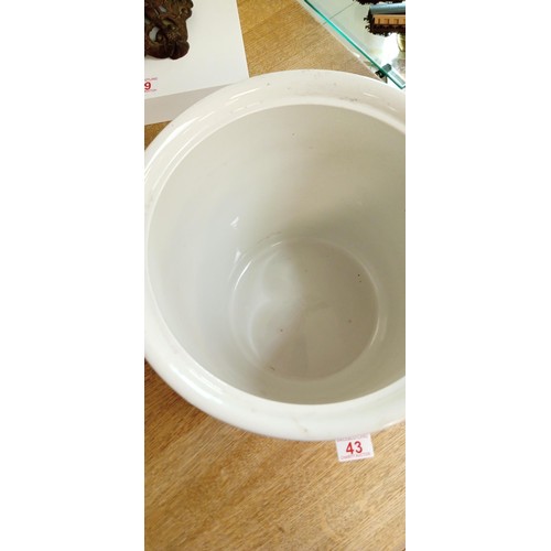 43 - White porcelain drain bucket