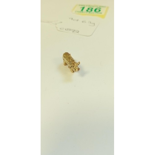 186 - 9ct gold bull highland cow charm weighs 6.7g approx