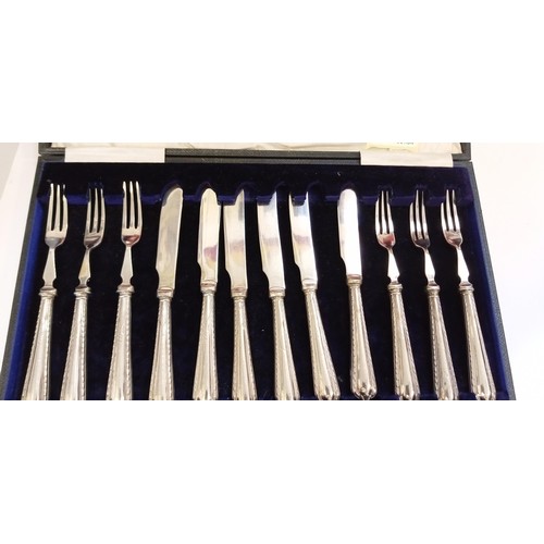 213 - Silver hallmarked cutlery set Sheffield 1920 maker Levi & Salaman