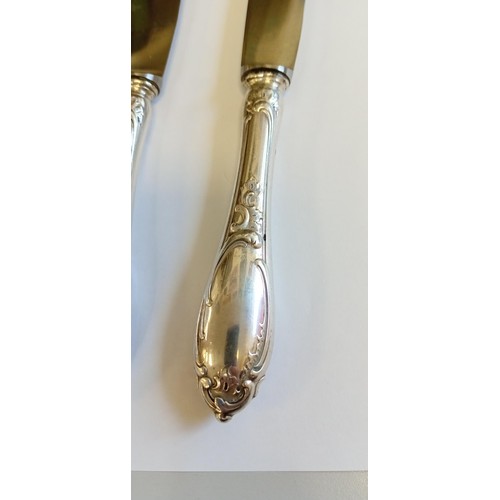 226 - 6 large silver handled knives