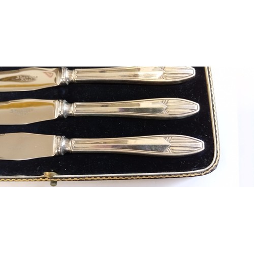 228 - Hallmarked silver Art Deco knives in box Sheffield 1933 maker Bradbury & Sons