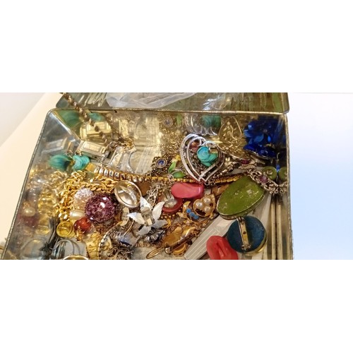 264 - Metal box containing mainly fashion/ costume jewellery