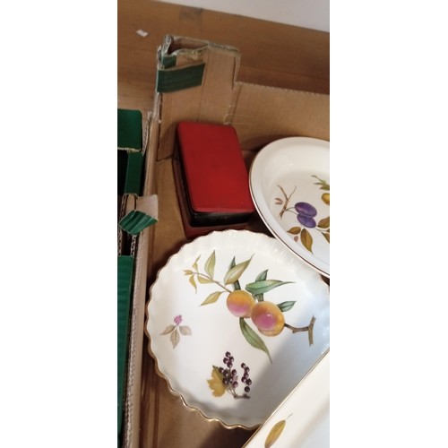 30 - Selection of Royal Worchester fine china & a travelling iron